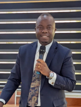 Dr. Valentin Vidjannagni Vidéhomè KPAKO Dr. Valentin Vidjannagni Vidéhomè KPAKO